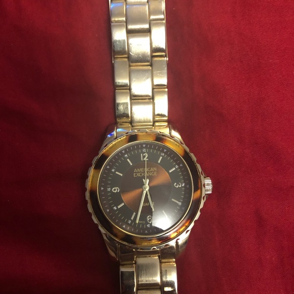 Gold and Tortoise shell Fashion watch - Picture 2 of 5